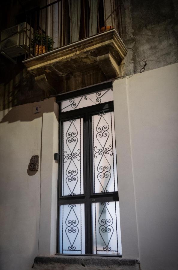 Apartamento Ad Un Passo Dal Centro Catania Exterior foto